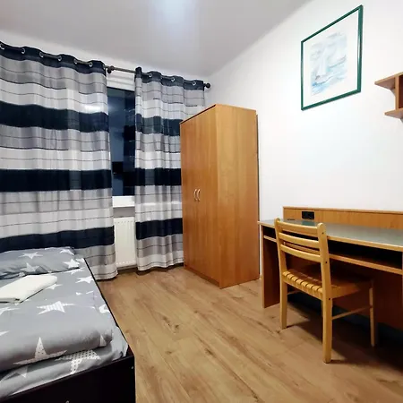Hostel Bagrowa Krasków