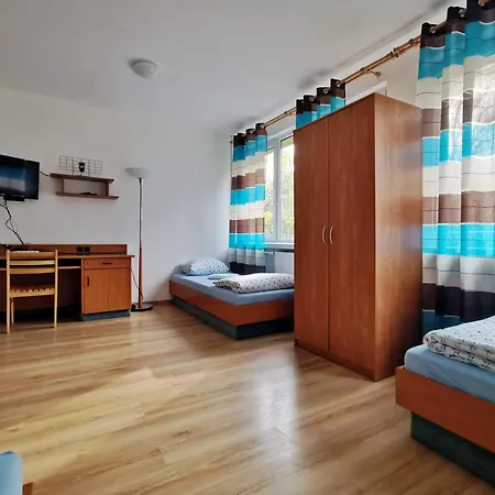 Hostal Bagrowa *