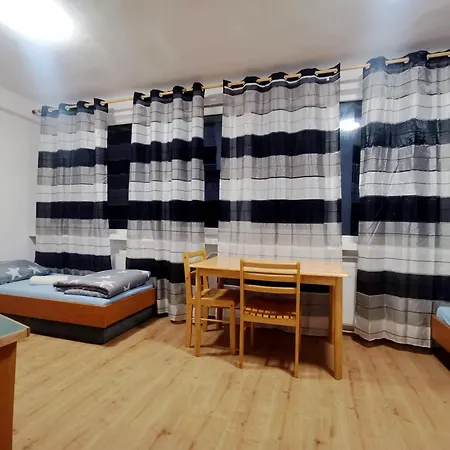 Bagrowa Hostal *
