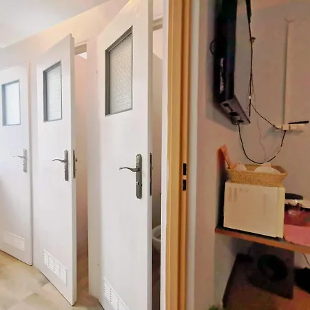 Hostal Bagrowa *