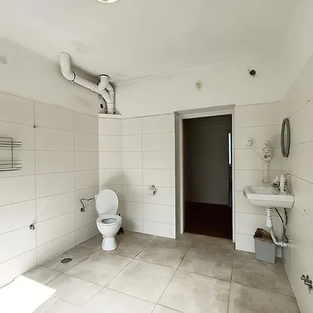 Hostal Bagrowa